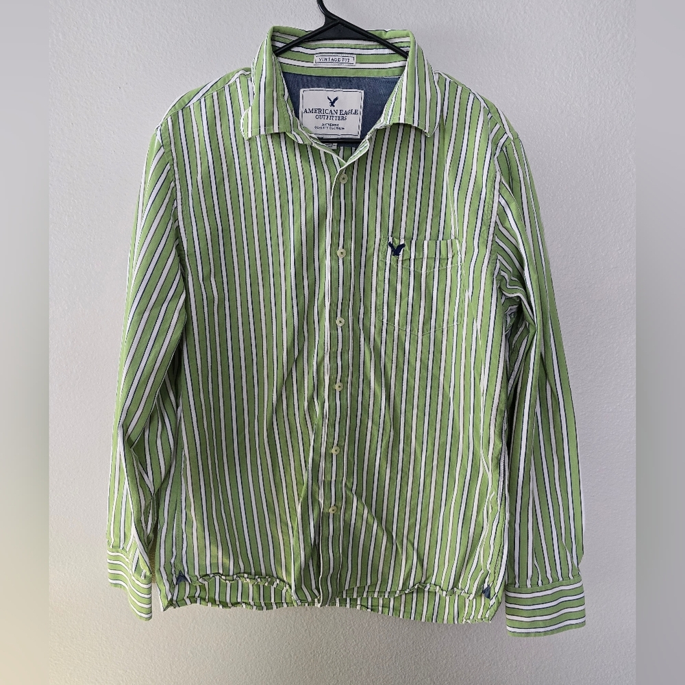 American Eagle Button up Long sleeve shirt Size Large